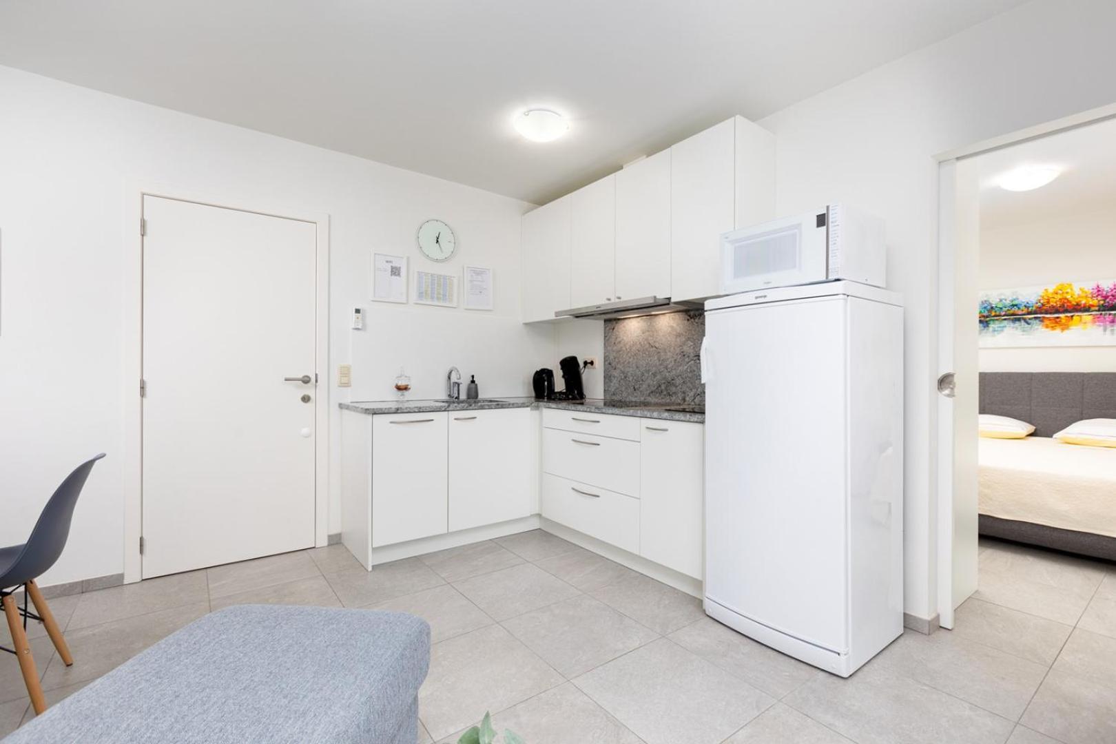 Apartments Pivas Malinska Exterior photo